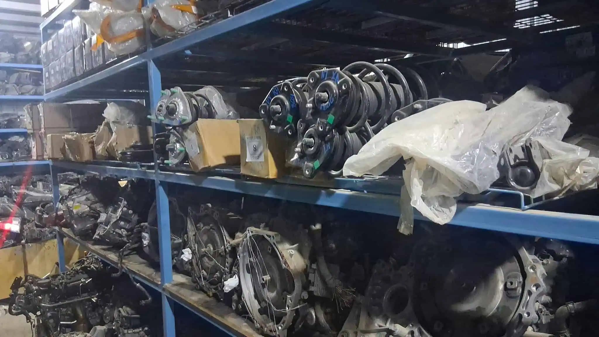 سكراب سيارات بيستون